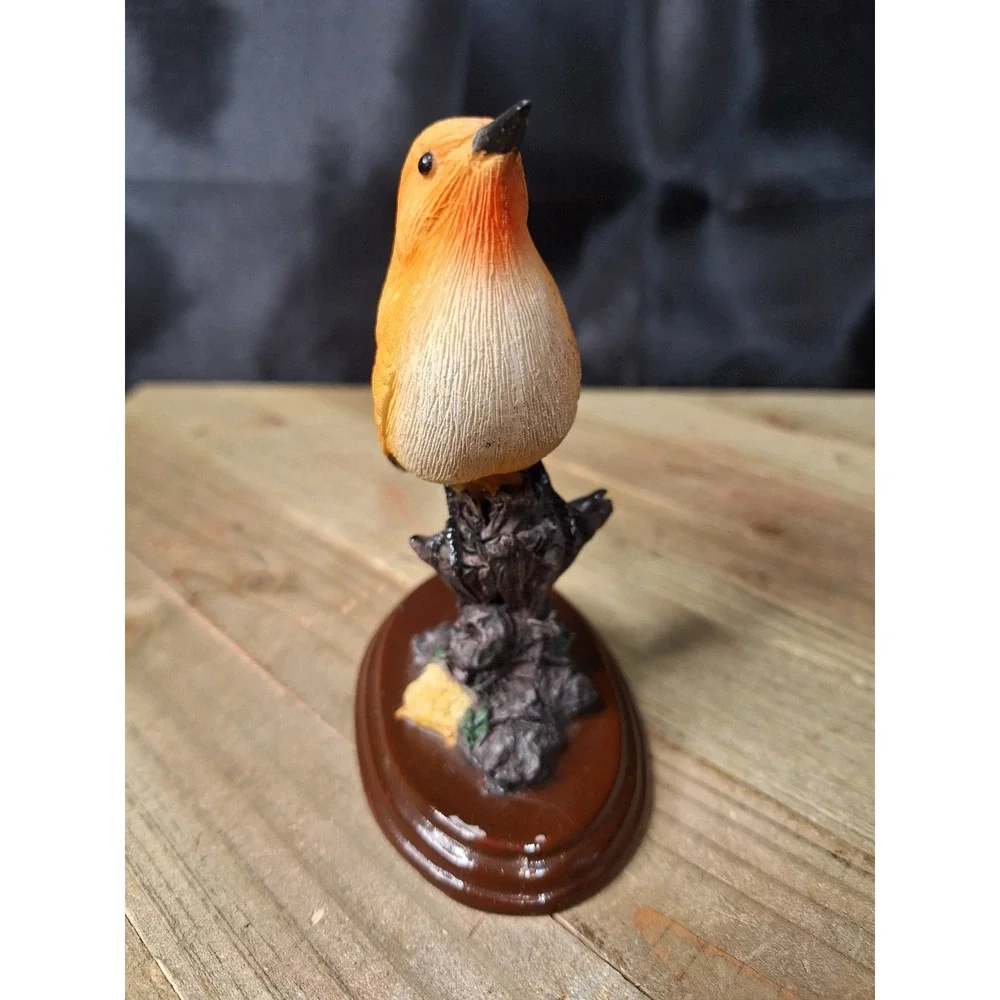 Resin Yellow Female Baltimore Oriole Figurine on Tree Stump Hand Painted
